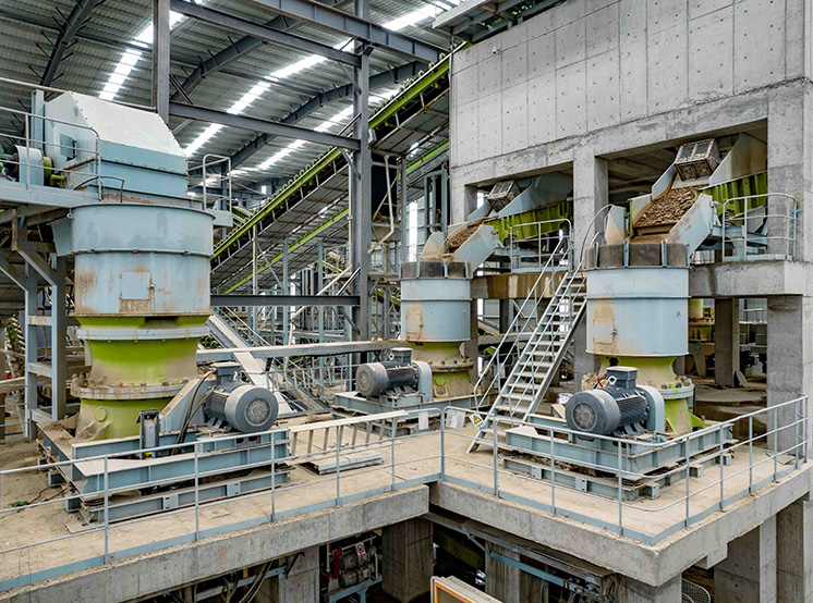 破碎機(jī)使用前需要注意哪幾種事項(xiàng)？