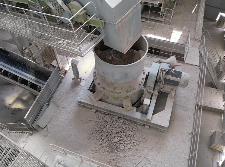 顎式破碎機動顎底板磨損嚴重怎么辦？