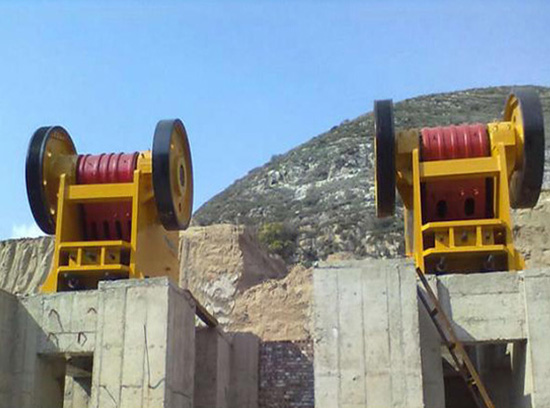 顎式破碎機運行過程中出現停機現象怎么處理？