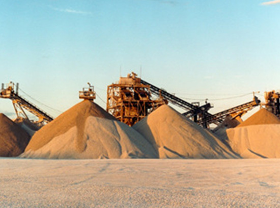 破碎機鄂板如何減少磨損？